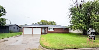 2010 N Belmont Place, Garden City, KS 67846