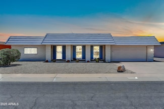 16630 N Meadow Park Dr, Sun City, AZ 85351