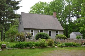 1197 State Route 32, Round Pond, ME 04564