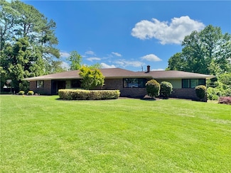 1100 Greenacres, Anderson, SC 29621