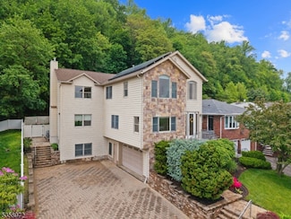 410 Valley Rd, Clifton, NJ 07013