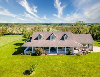 14539 Saunders Rd, Pecatonica, IL 61063