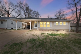 2059 Wilbert Dr, Saint Louis, MO 63136