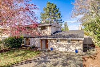 849 Sprague St, Edmonds, WA 98020