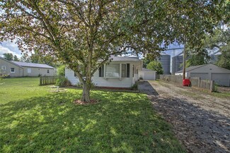 307 Shimp Rd, Milmine, IL 61855