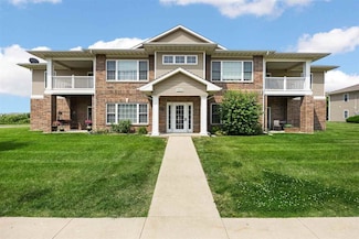 2969 Heinz Rd Unit 4, Iowa City, IA 52240