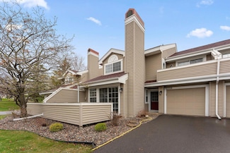 2060 Shenandoah Ct Unit F, Plymouth, MN 55447