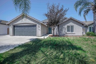 1243 N York St, Porterville, CA 93257