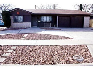 10156 Dunbarton Dr, El Paso, TX 79925