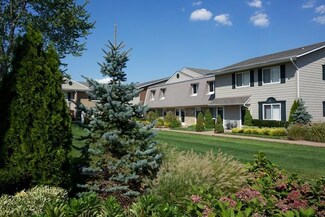 21 Briarlane Walk Unit 21, Holbrook, NY 11741