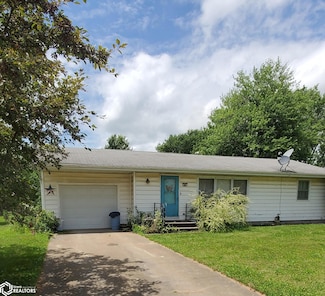 602 Dewey Ave, Donnellson, IA 52625