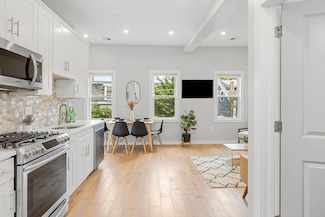 338 Hurley St Unit 3, Cambridge, MA 02141