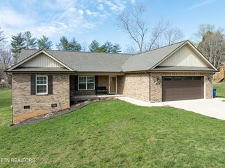 4640 Grace St, Maryville, TN 37804
