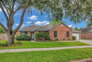 23614 Summer Pine Dr, Spring, TX 77373