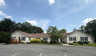 1081 Littleton Rd, Morris Plains, NJ 07950