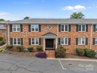 922 McAlway Rd, Charlotte, NC 28211