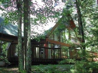 5690 Point O Pines Rd, Manitowish Waters, WI 54545