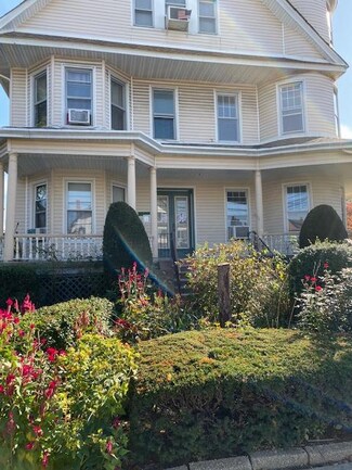 117-06 89th Ave, Richmond Hill, NY 11418