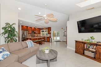 2610 SE Erickson Dr, Port Saint Lucie, FL 34984