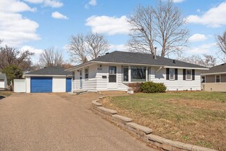 8226 16th Ave S, Bloomington, MN 55425