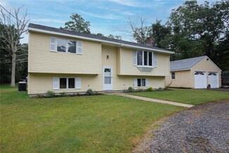 323 Hillsdale Rd, West Kingston, RI 02892
