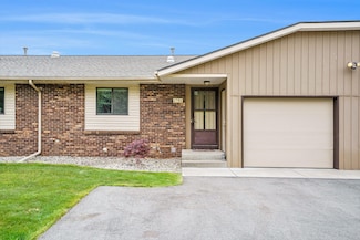 6786 Waterview Dr SW, Grandville, MI 49418