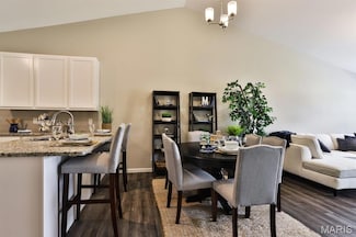 152 Estes Dr, Saint Charles, MO 63304