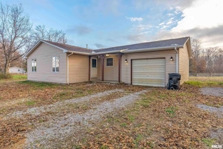 18662 Liberty School Rd, Thompsonville, IL 62890