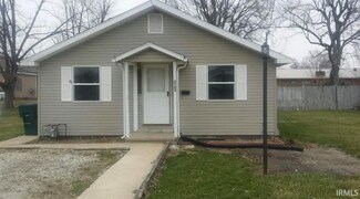 2102 E 14th St, Muncie, IN 47302