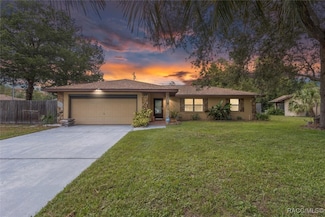 9858 N Cortlandt Dr, Citrus Springs, FL 34434