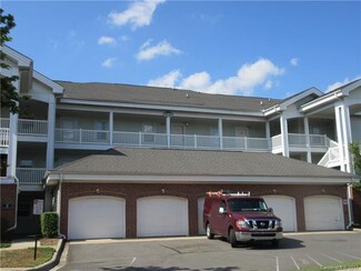 8975 Meadow Vista Rd, Charlotte, NC 28213