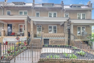 1403 Orren St NE, Washington, DC 20002