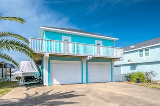 1018 Tiki Dr, Galveston, TX 77554