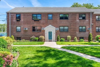 89- 25 151st Ave Unit 4S, Howard Beach, NY 11414