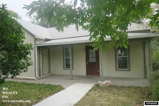 228 N 5th St, Douglas, WY 82633