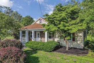 718 Barr Dr SW, Lancaster, OH 43130