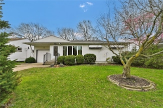 18915 Fairville Ave, Cleveland, OH 44135