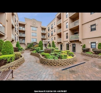 8915 Bergenwood Ave Unit 51, North Bergen, NJ 07047