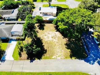 4802 Bonanza Rd, Lake Worth, FL 33467
