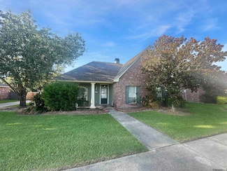 1707 Old Barnwood Ave, Zachary, LA 70791