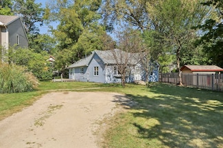 613 Clear Spring Ct, Monona, WI 53716