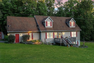 506 Cinder Bin Rd, Terra Alta, WV 26764