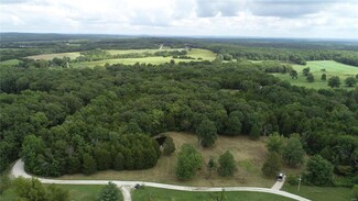 6 Cindy Dr, Luebbering, MO 63061