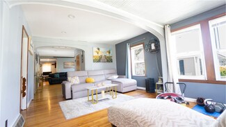 16 Pembroke Ave, Pawtucket, RI 02860
