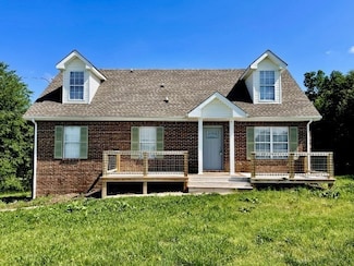 829 Tommy Oliver Rd, Clarksville, TN 37042