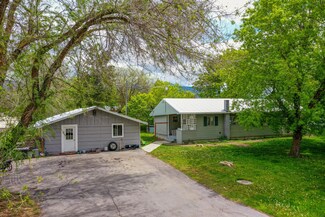910 S 4th Ave, Plains, MT 59859