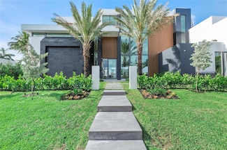 2880 NE 28th St, Fort Lauderdale, FL 33306