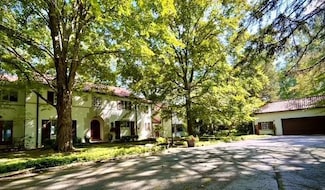 15691 S M 43 Hwy, Hickory Corners, MI 49060