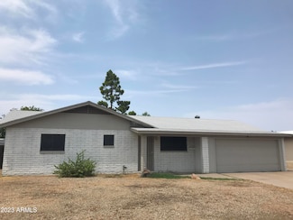 2316 W Larkspur Dr, Phoenix, AZ 85029