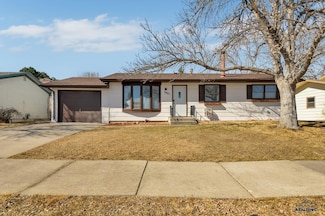 3421 Michigan Ave, Rapid City, SD 57701